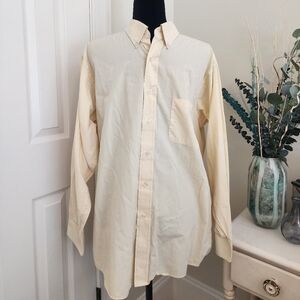 Men's Chaps Button Up Dress Shirt Size 16 1/2 (32-33) Equivalent to L